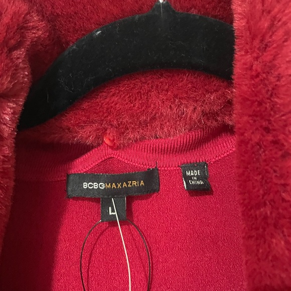 BCBG red sweater size L - Picture 2 of 4